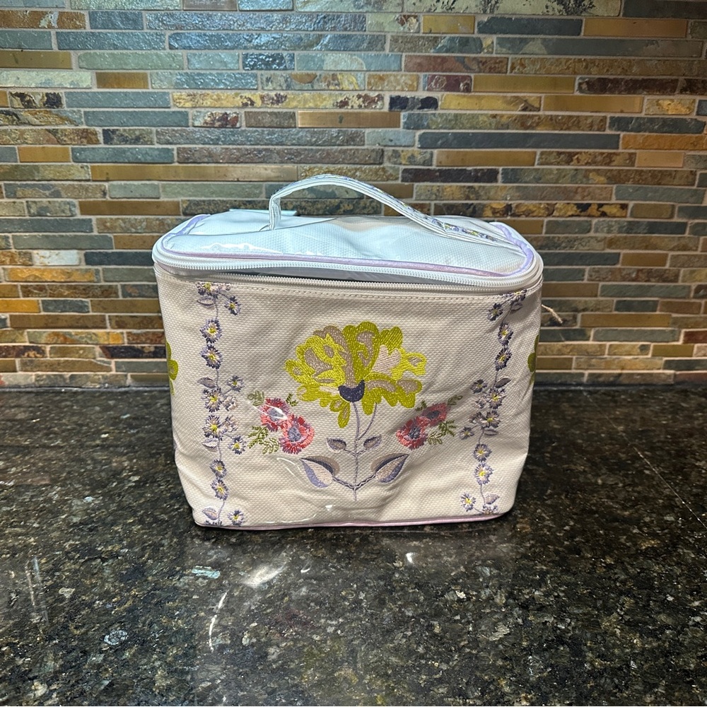 NWT Embroidered “Peony” Train Case by Lenora